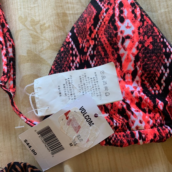 NWT Volcom Urban Tribe reversible bikini 👙 - Picture 8 of 9